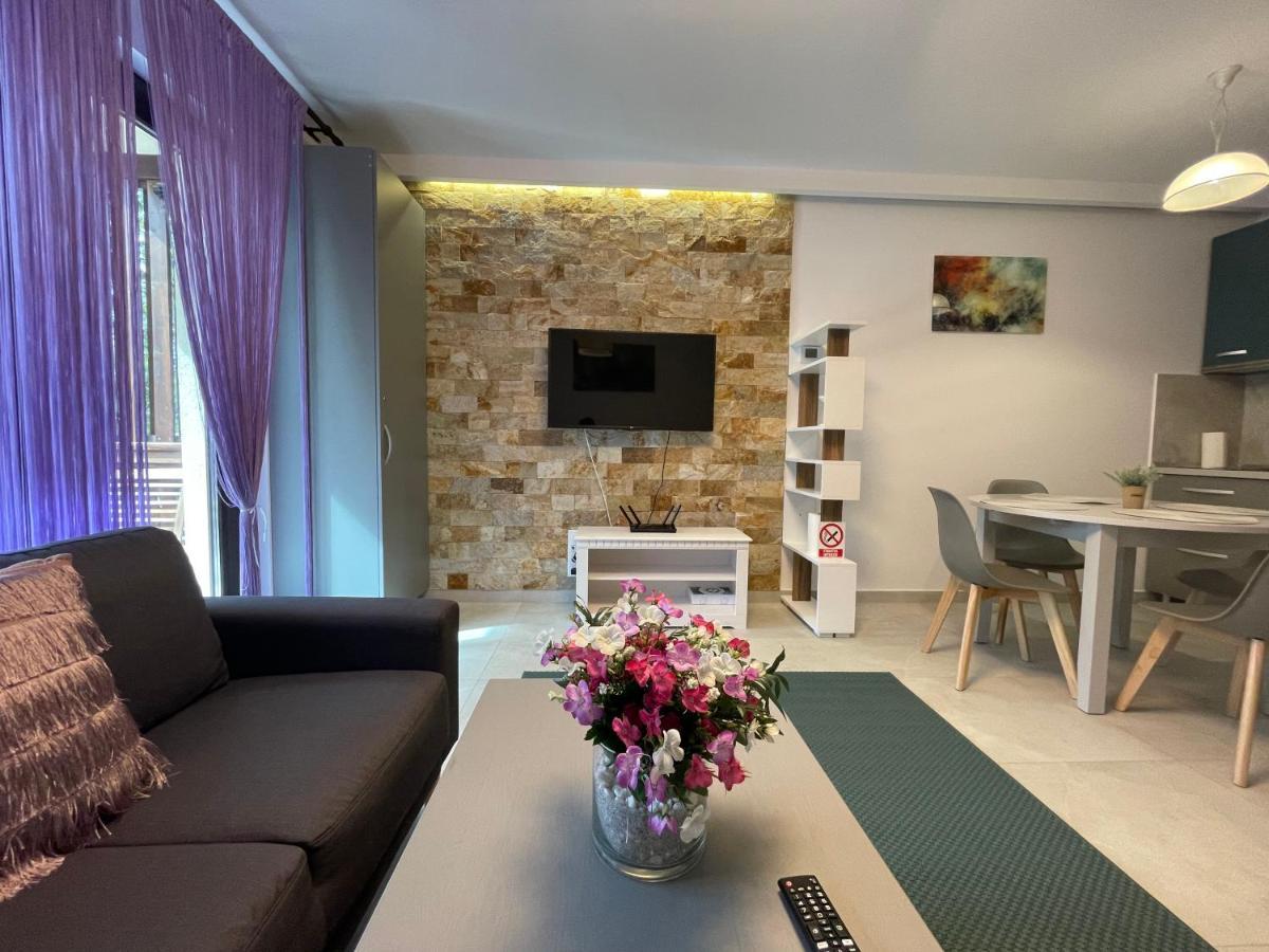 Castle Residence Apt. Zamorei Буштени Экстерьер фото